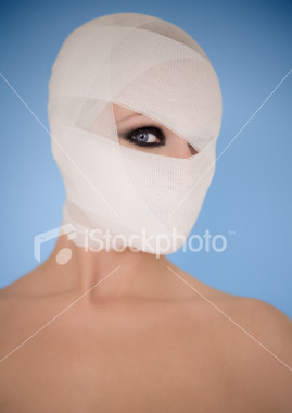 ist2_1391426_plastic_surgery.jpg